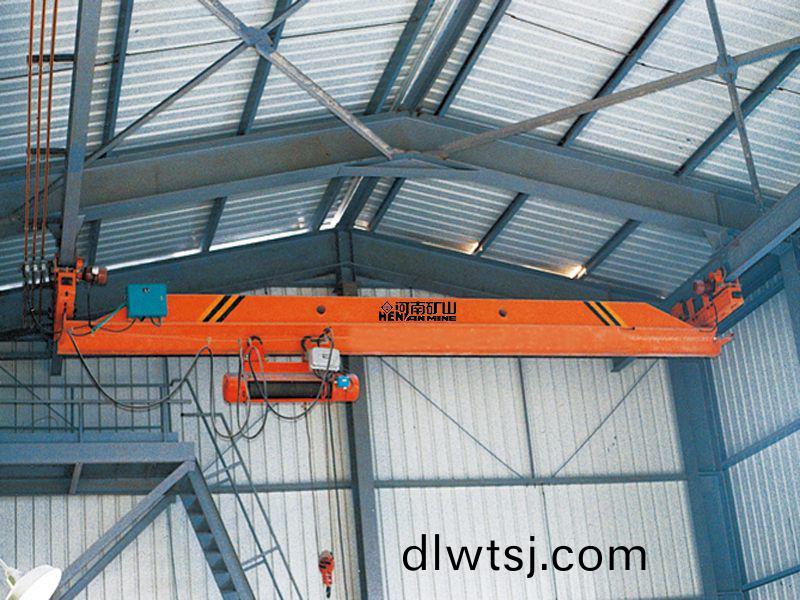 電(dian)動(dong)單樑懸掛起重(zhong)機