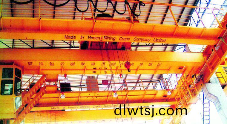 QD型5~50／10噸(dun)慢速(su)弔(diao)鉤(gou)橋(qiao)式