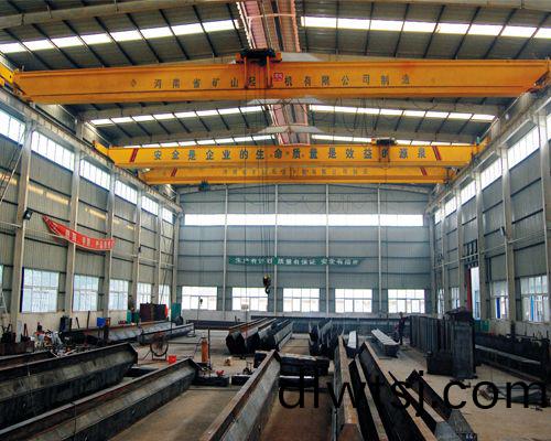 電(dian)動(dong)單(dan)樑(liang)起(qi)重機(ji)