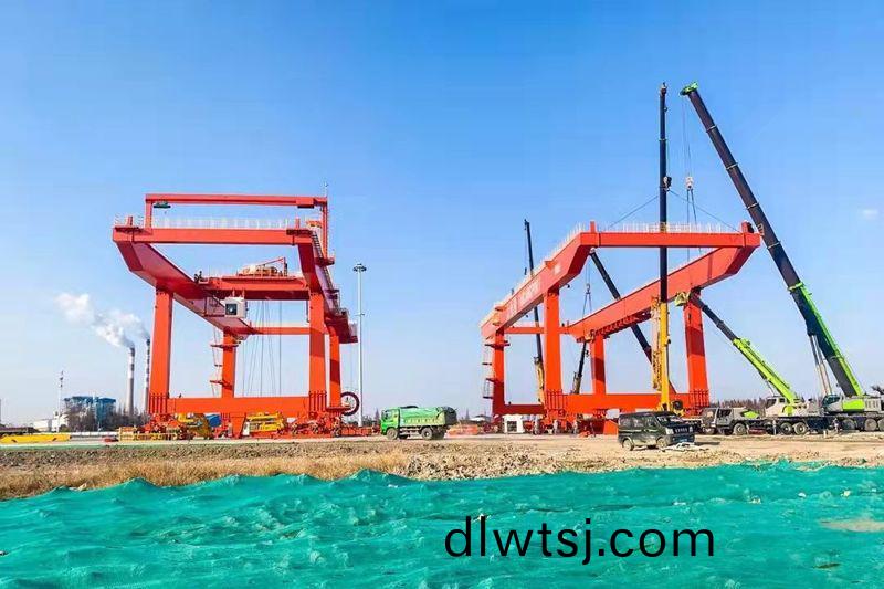 門(men)式起重(zhong)機